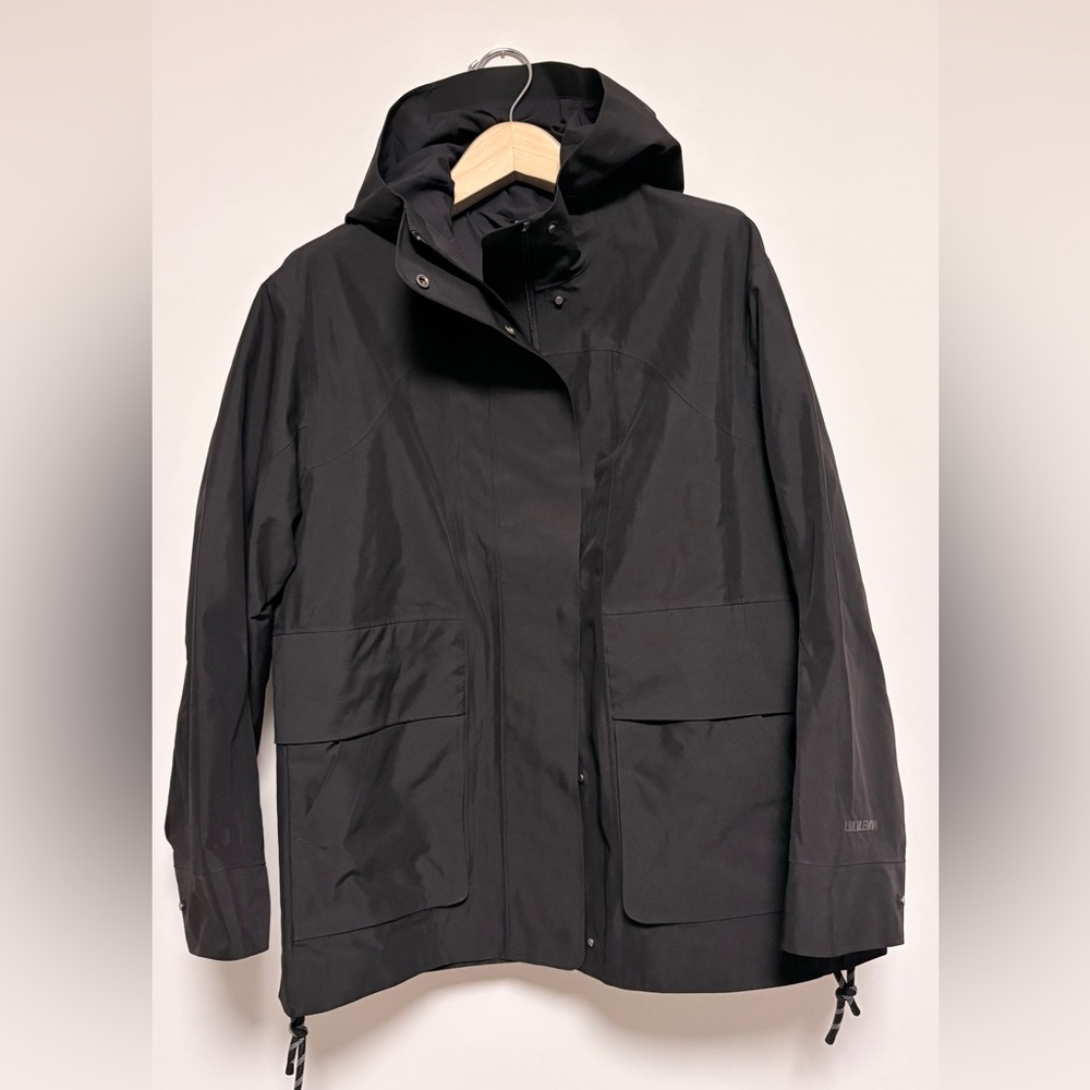 Lululemon black oversized hooded rain jacket sz 0 worn once